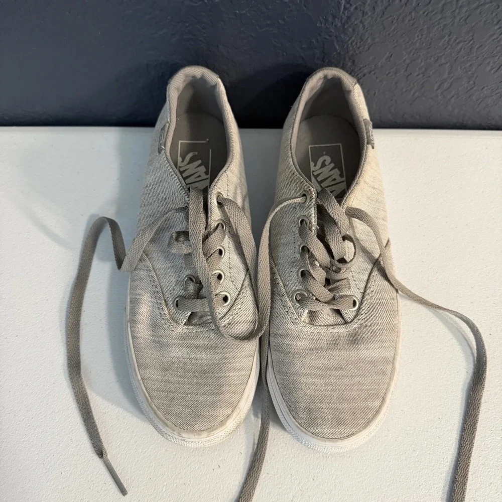 Vans Atwood Sneakers Size 6 Gray Low Top Textile Lace Up Shoes